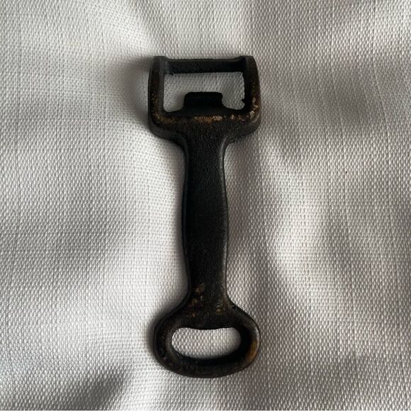 Vintage Metal Bottle Opener - Picture 1 of 5